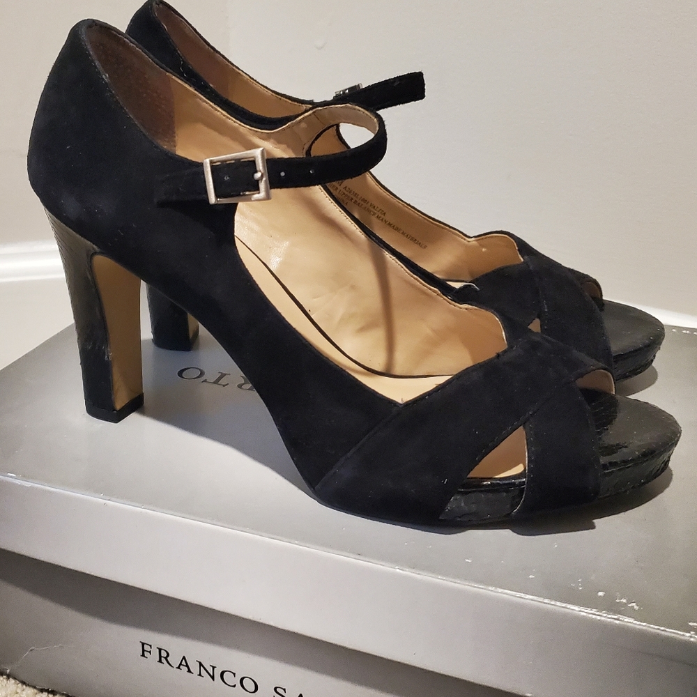 Franco Sarto suede peep-toe held (7.5)
